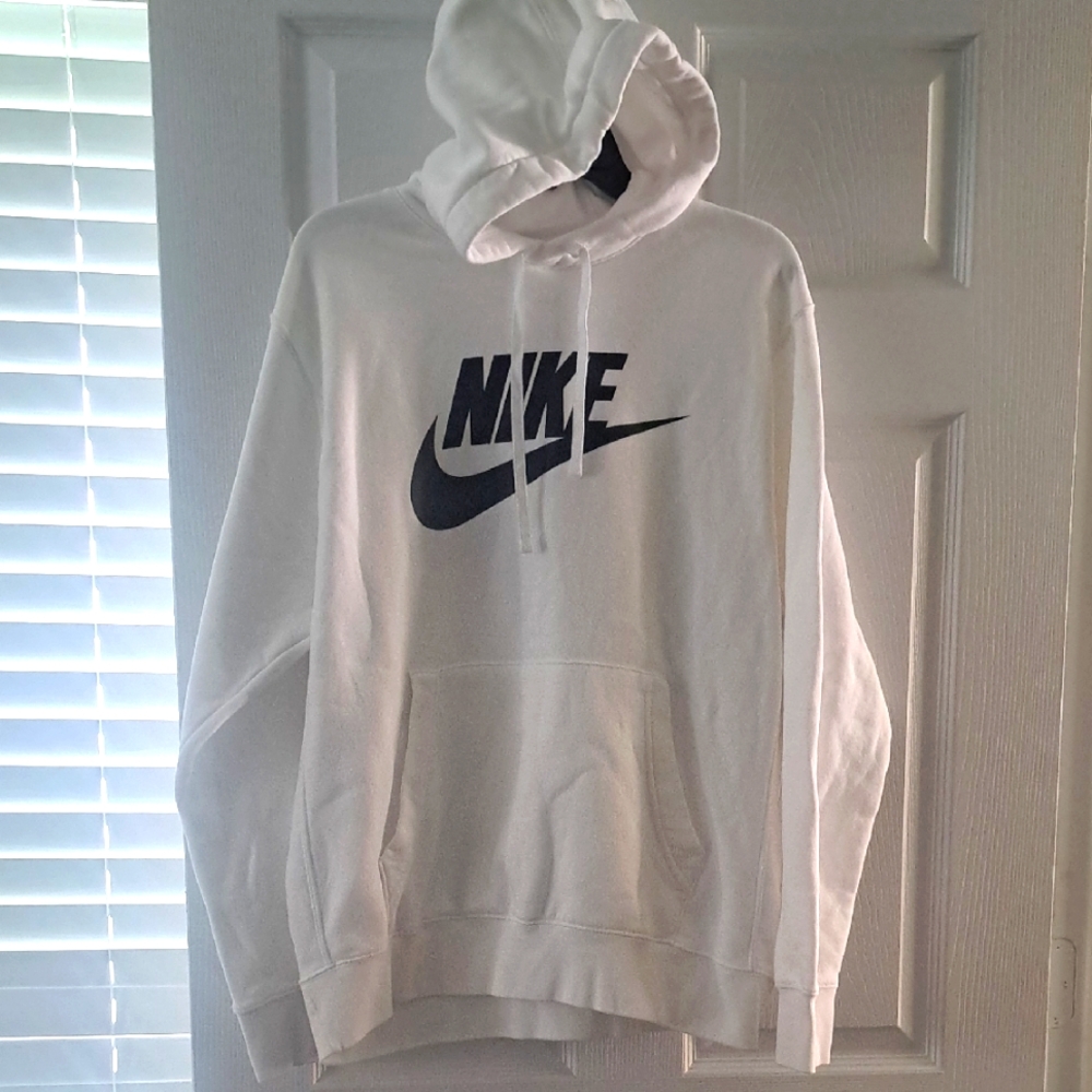 Nike White Sweatshirt Classic Style